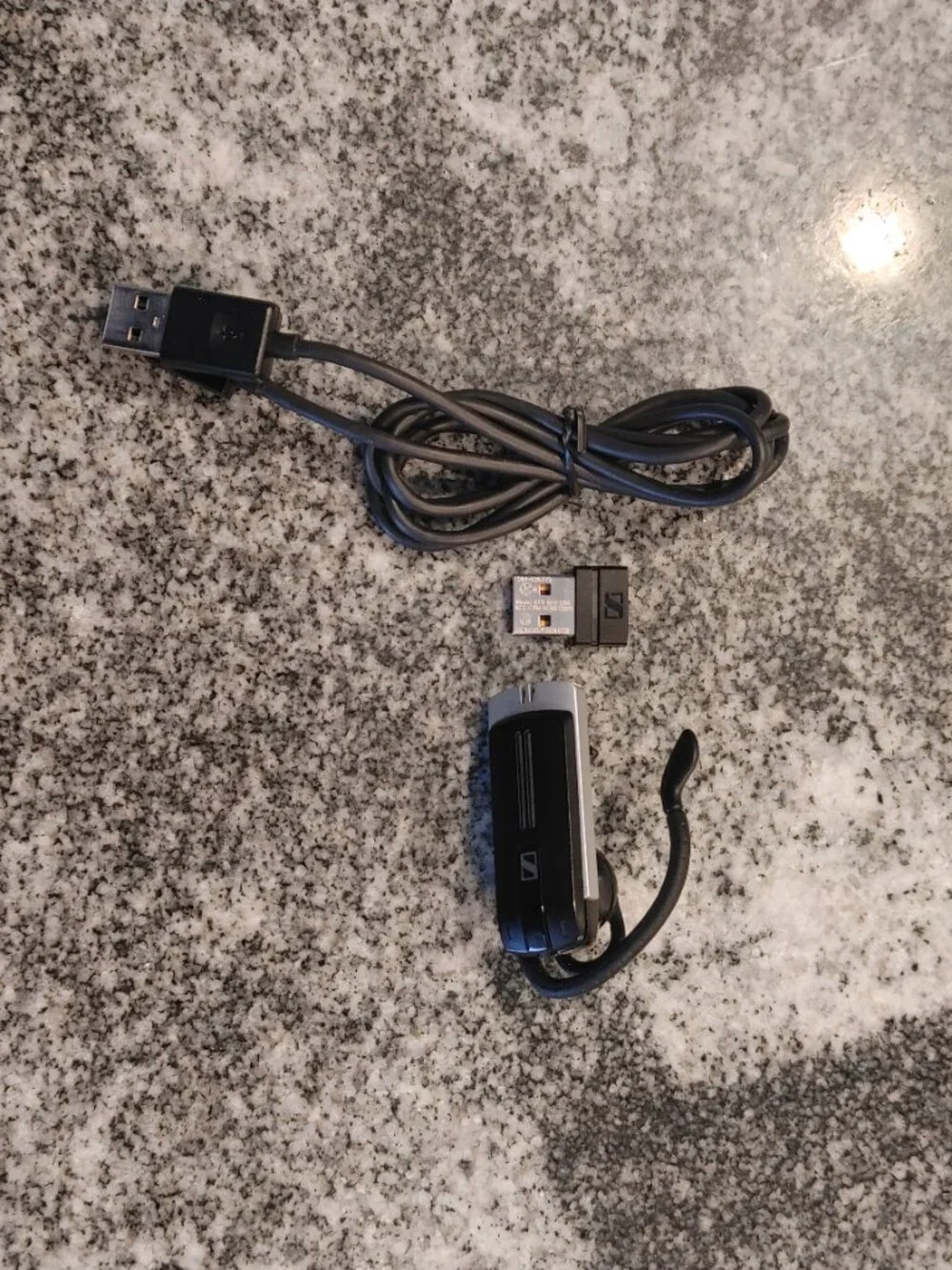 Sennheiser Presence Bluetooth Ear-hook Headset with USB Dongle